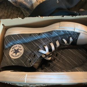 Black/White Converse